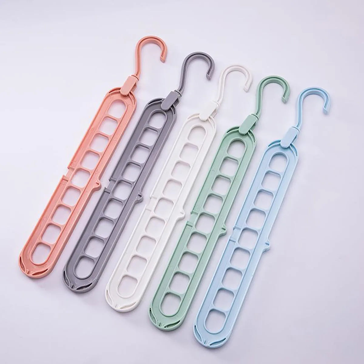 3pcs, Plastic 9-Hole Foldable Hangers, Heavy Duty Space Saving Clothes Organizer Hangers, For Room, Closet, Wardrobe, Home & Dor
