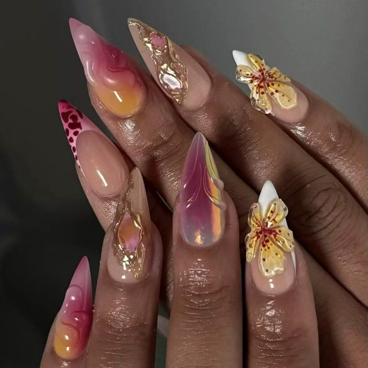 24Pc False Nails with Glue Almond Black Red Gradient Design Detachable Rhinestone Acrylic Fake Nail Long Stiletto Press on Nails