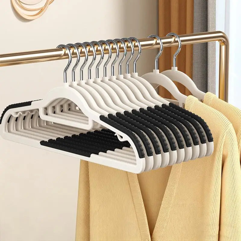 10 Piece Set Of Heavy-Duty Dry And Wet Hangers With Anti Slip Pads Saving Space