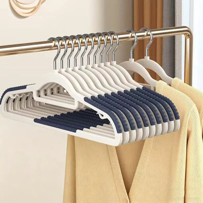 10 Piece Set Of Heavy-Duty Dry And Wet Hangers With Anti Slip Pads Saving Space