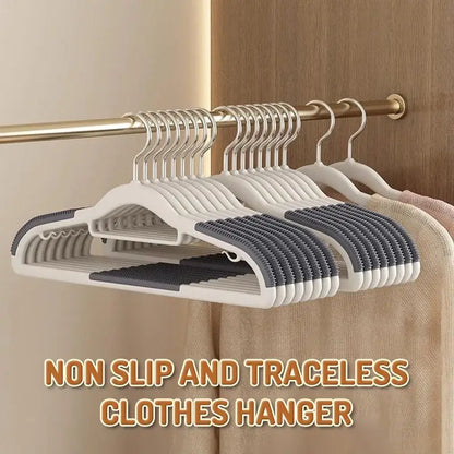 10 Piece Set Of Heavy-Duty Dry And Wet Hangers With Anti Slip Pads Saving Space